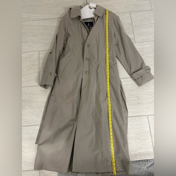 LONDON FOG - Women’s Long Trench Coat with removal inner liner -Tan - Picture 14 of 16